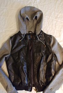 Juniors Black Jacket w/hood